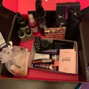 Makeup and fragrance bundle